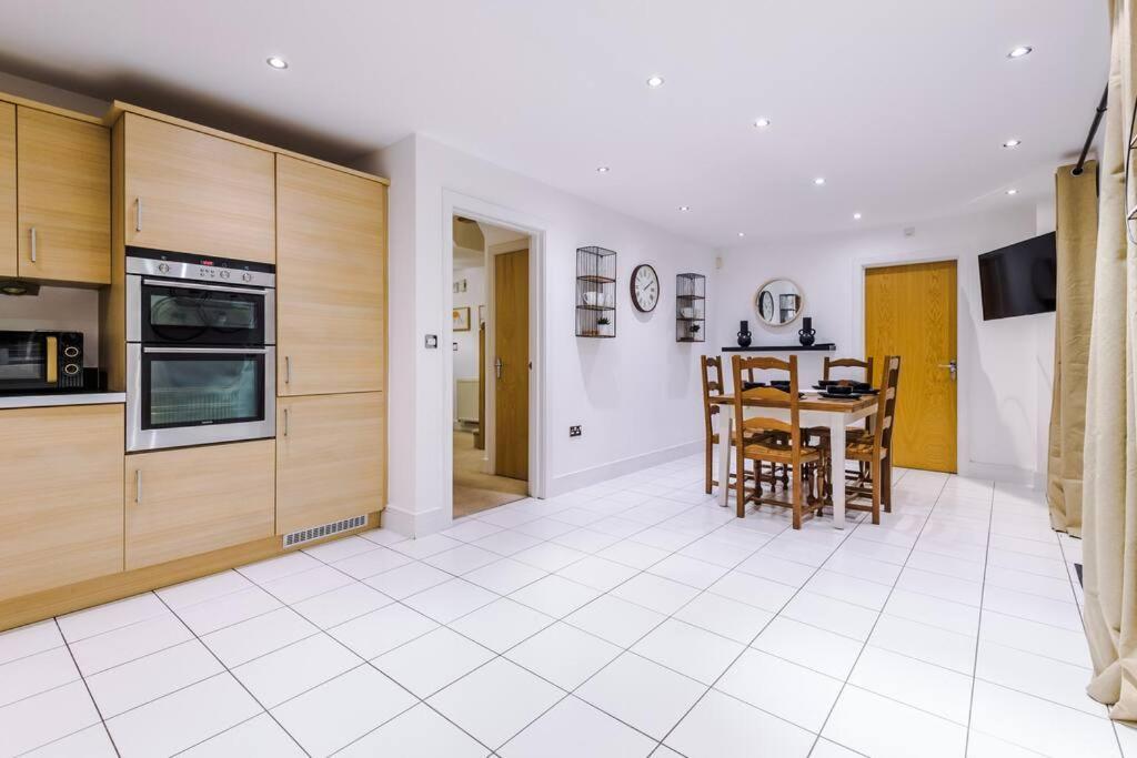 Luxurious Cosy 4Br Home Cheshire Saughall Extérieur photo