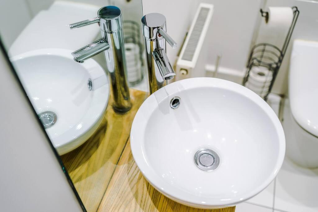 Luxurious Cosy 4Br Home Cheshire Saughall Extérieur photo